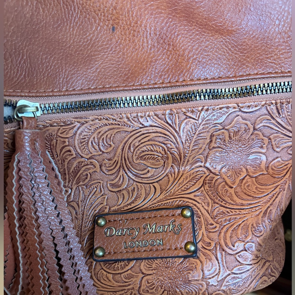 Elegant Brown Leather Hobo Bag - Picture 2 of 5